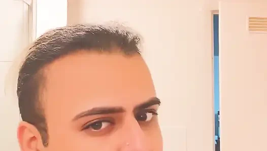 Mtf dönüşümü: çıplak grwm (makyaj ve elbise)