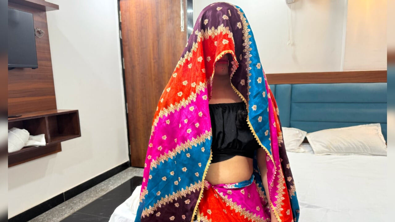 Desi Hot Maid