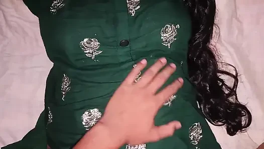 Hintli sevimli ve ateşli güzel yenge, tam sert sikiş videosu bölüm 1.