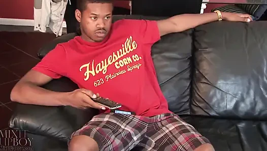 Le Trey ve Manny Brock, Breion ile sikişiyor