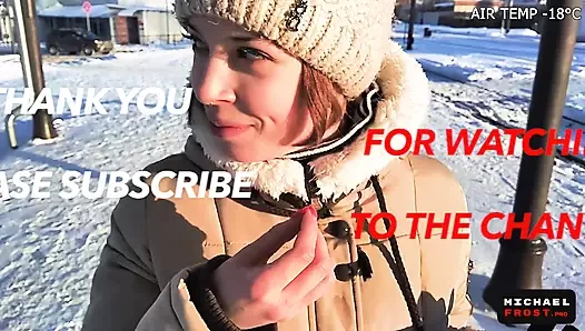 kadın yabancı verir aşırı oral seks içinde kamu park