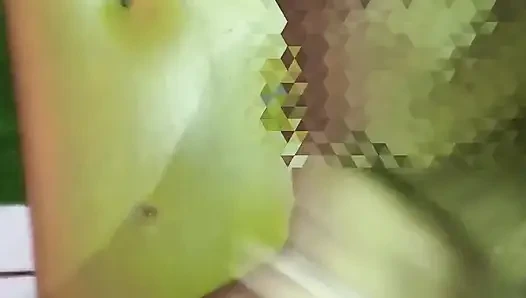 Ateşli Hintli evli kadın kocasının en iyi arkadaşı tarafından sikiliyor