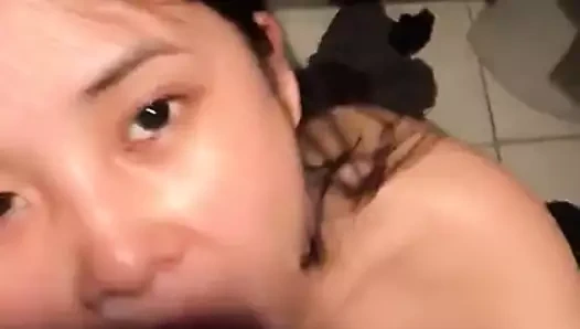 güzel Asya kız arkadaş alır bir yüz