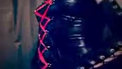 Bayan emma ve strapon