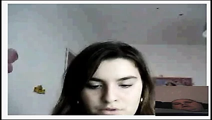 azgın kız çıplak üzerinde cam gösterileri göğüsler