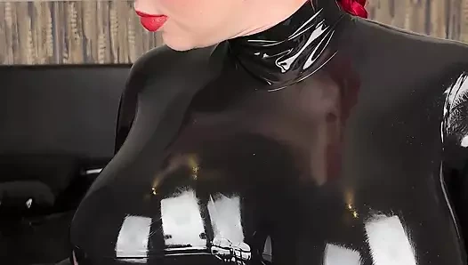 Azgın gaz maskesi oyunu için hazır