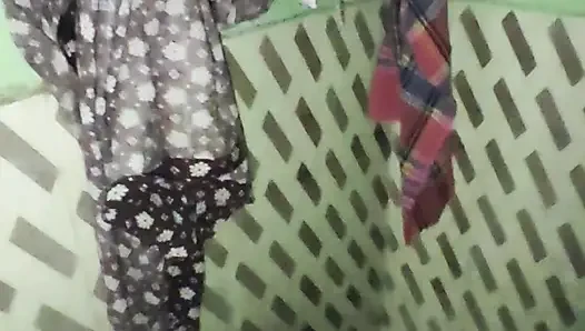 Mera bhabhi ko bathroom mai choda. Desy Doggy style