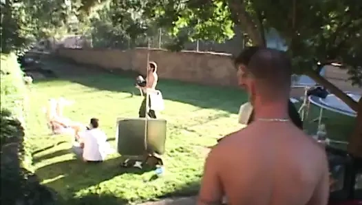 Güzel porno aktrislerinin kamera arkası görüntüleri