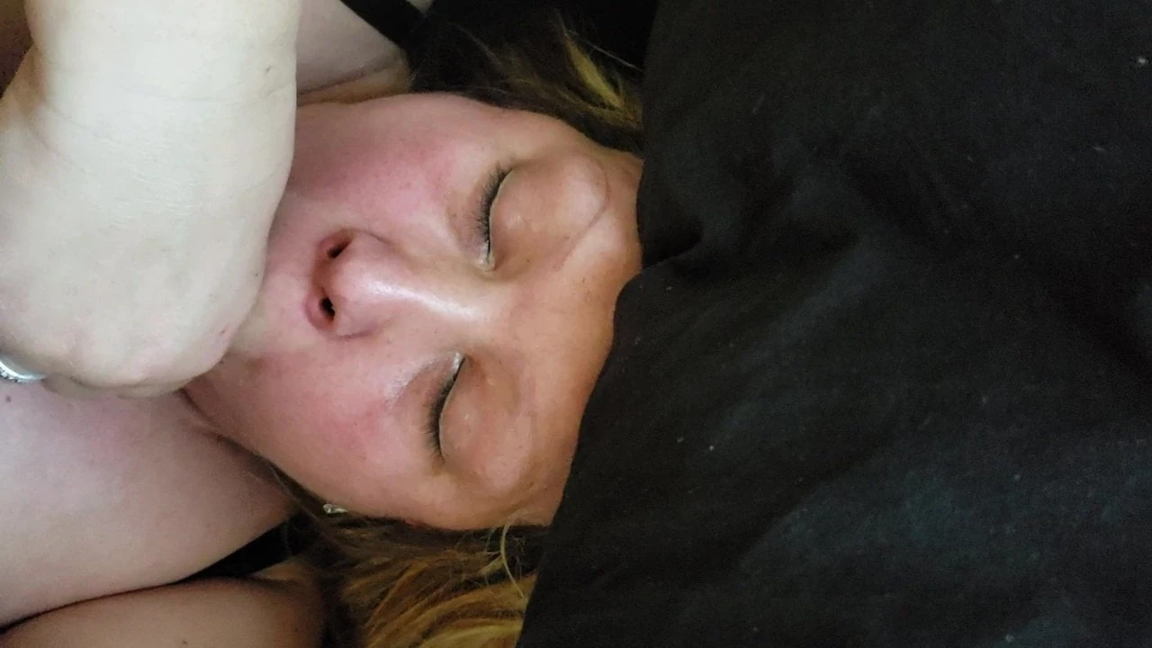 KB loves sucking dick