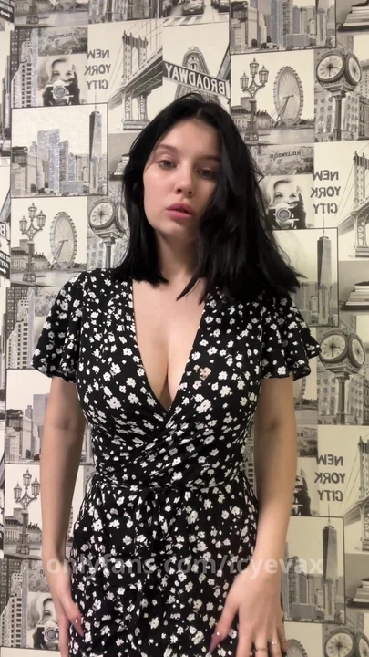 Слитое в сеть 19-летнее украинское tiktoker - попытка не кончить