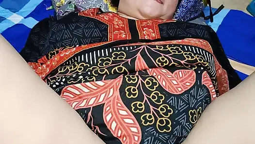 Arap üvey anne adam tarafından sert sikiliyor