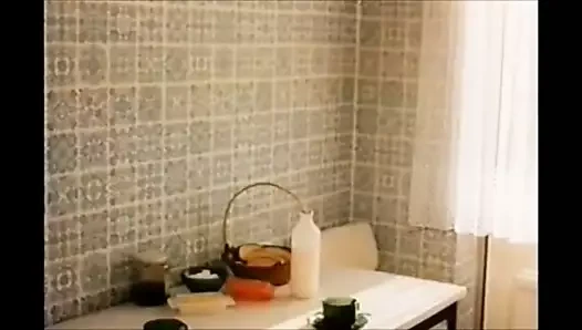 Nesli tükenmekte olan türler: kıllı ev kadınları, fransa, temmuz 1975