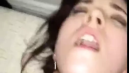 Bonne boure pour une asiat dechainee