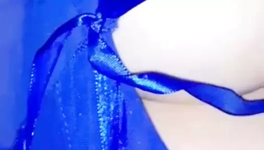 Rüya gibi ve harika göğüslerle oynayın