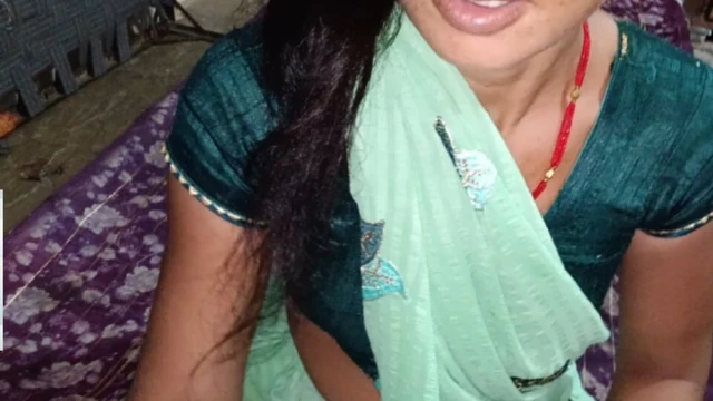 Невестка сосала мясистый член шурины и сделала гори мясистую задницу от шурины