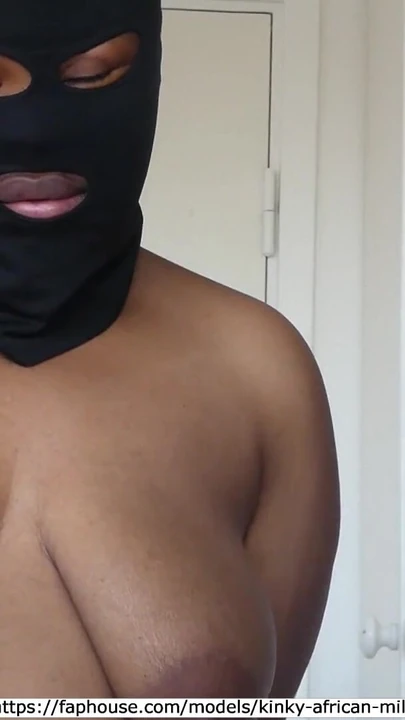 Bir karyola direğını sikiyorum - bölüm 1 - giyiniyorum | Klip 1