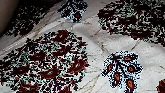 Meri evli kadın chahiye'i sikiyor