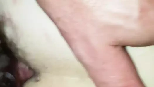 Güzel bir adam götümü sikiyor