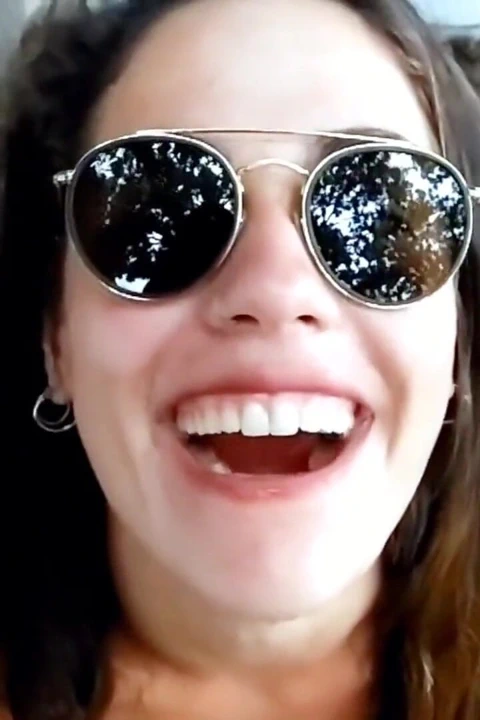 Sokakta içerek sikişiyor