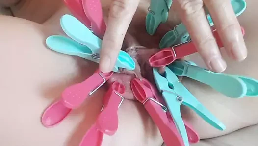 İç ve dış dudaklarını kenetleme