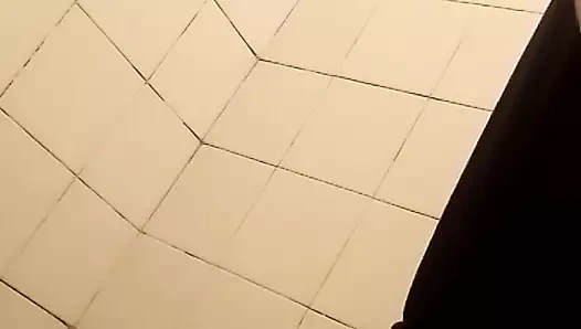 Büyük ve sulu göt