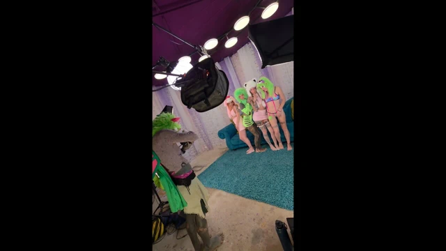 Anuskatz - Lily lu ve diğer yıldızlarıyla kamera arkası