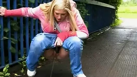 Pissing derleme tarafından yapılan fetishgreg88