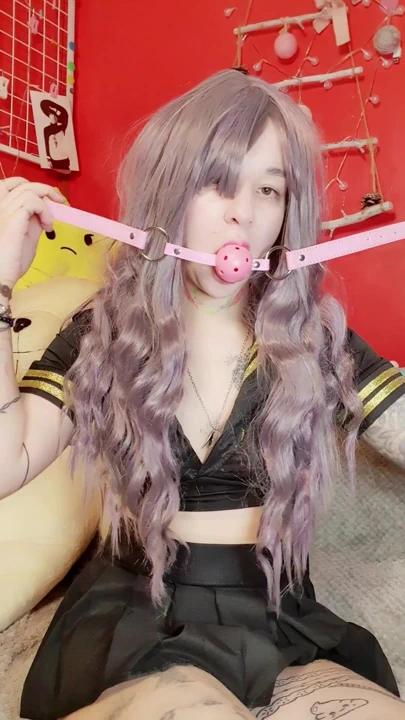 Bak neyim var da çok🤤 inlemiyorum