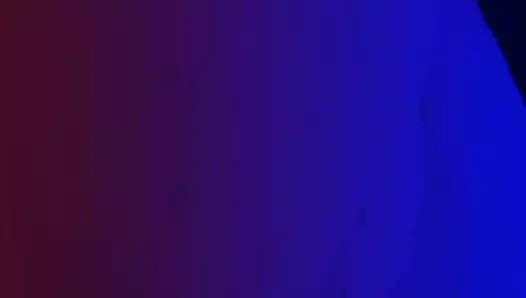 Mia çok ateşli duygular hissediyor