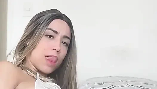 Zayıf bir deli senin gelip onu yemen