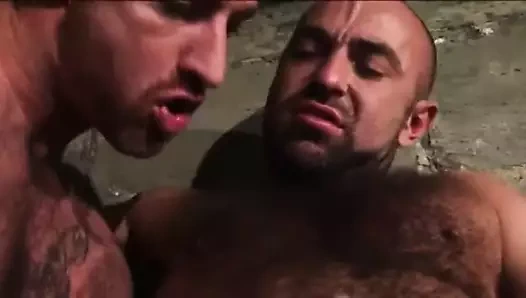 Ross hurston ve john thomson (b&amp;b s3)