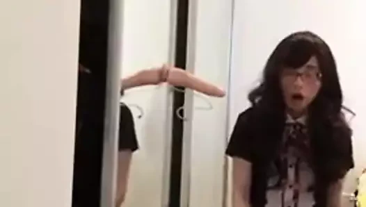 Asya korkak ve onun oyuncak