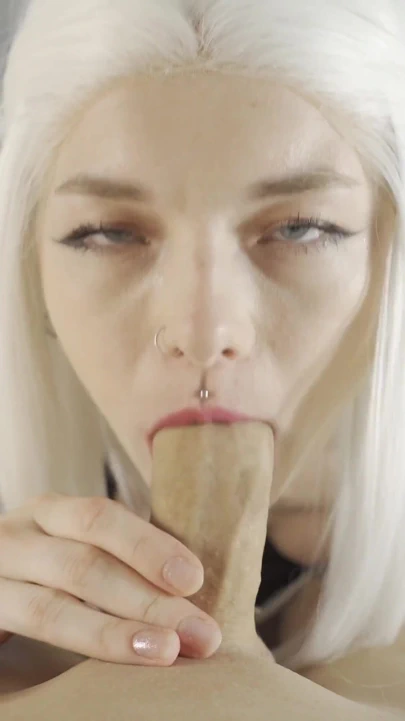 Erkek delisi otelde sert sikilmeyi seviyor. Karneli Bandi