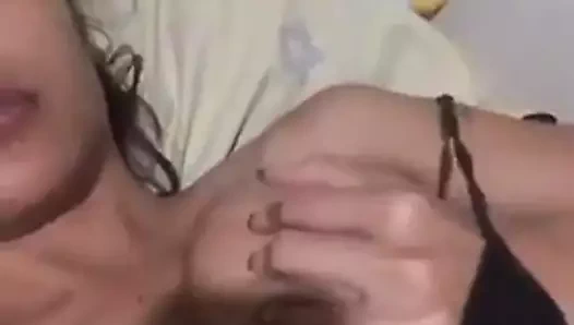 Tesettürlü sürtük