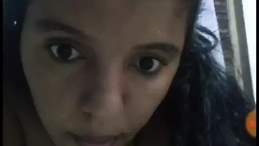 Nayara exibindo calcinha