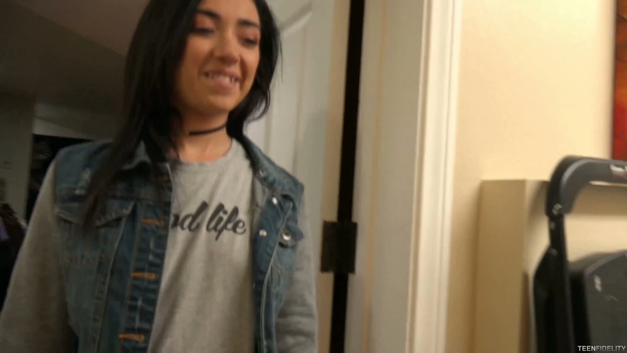 Shy Teen Kiley Jay Creampied