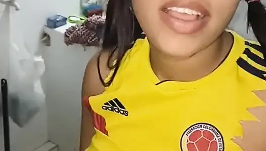 Evimde kız arkadaşımla seks