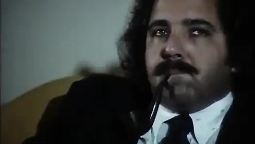 Lezbiyen öpüşme büyük büyük yarak emiyor amcık sikiş partisi