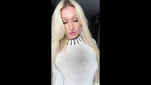 Bu tatlı vücuda dilini ne kadar derine sokabilirsin bana göster