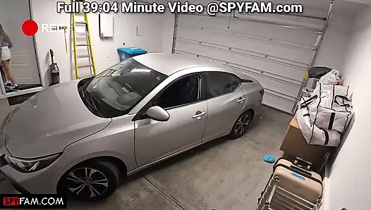 Üvey baba Chloe Rose'un şişman yarağını ödünç almasına izin veriyor