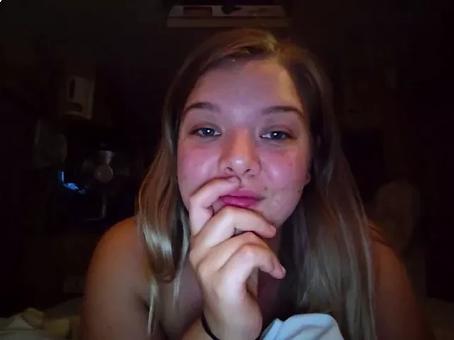 Chubby Blonde on Cam