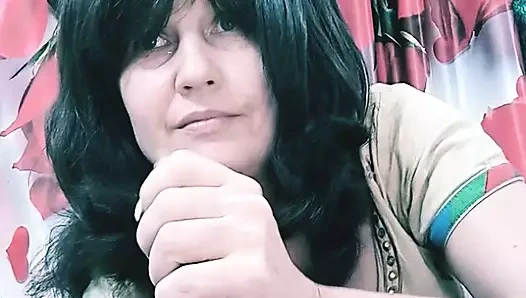 Güzel sürtük evli kadın sevgilisiyle romantik seks yapıyor..