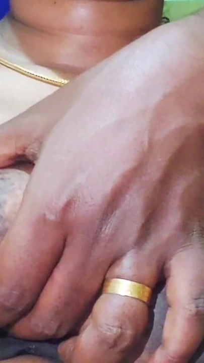 Hintli karı koca masaj seks | Klip 1