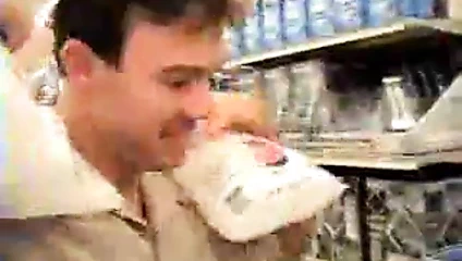 Büyük memeler kısa saç milf için iki musluklar