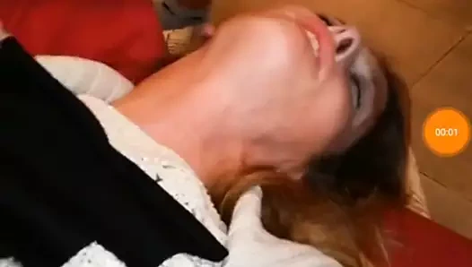 o boşalmak için çalışır