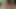 Junge Brünette masturbiert mit lila Dildo im Freien