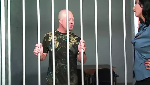 Parmaklıklar ardındaki gizli sıcak hikayeler