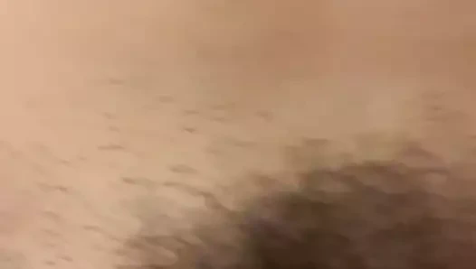 beyaz çük gidiyor içinde kıllı KEDİ