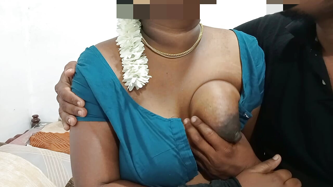 Tamil evli kadın, kız kardeşinin evine gelen kocasıyla seks yaptı. Onu domaltarak çok sert sikiyor