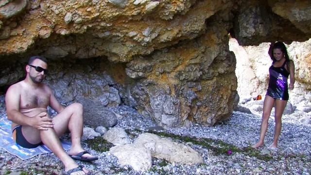 4K - трах латины с возбужденной дыркой на пляже - брюнетка милфа